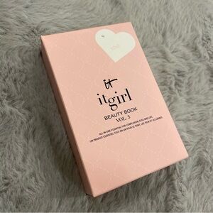 NIB It Cosmetics itgirl Beauty Book Vol. 5 Essential Eyes & Lips Not Sealed